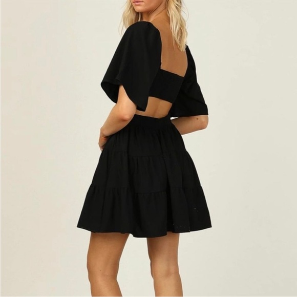 Nwot Woman's Square Neck Cut Out Dress Size M/L - Picture 2 of 6